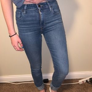 Levi’s 721 high waisted jeans